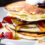 American Pancakes recept: American pancakes met bacon en ahornsiroop